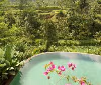 Villa Bayad, Piscina con vistas