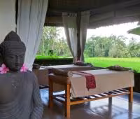 Villa Bamboo, Área de masajes al aire libre